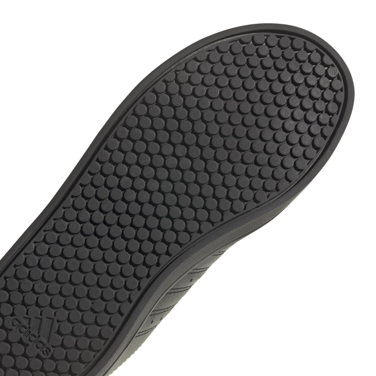 product/a/d/adidas_ie3467_8_footwear_photography_detail_view_1_white-nw052424.jpg
