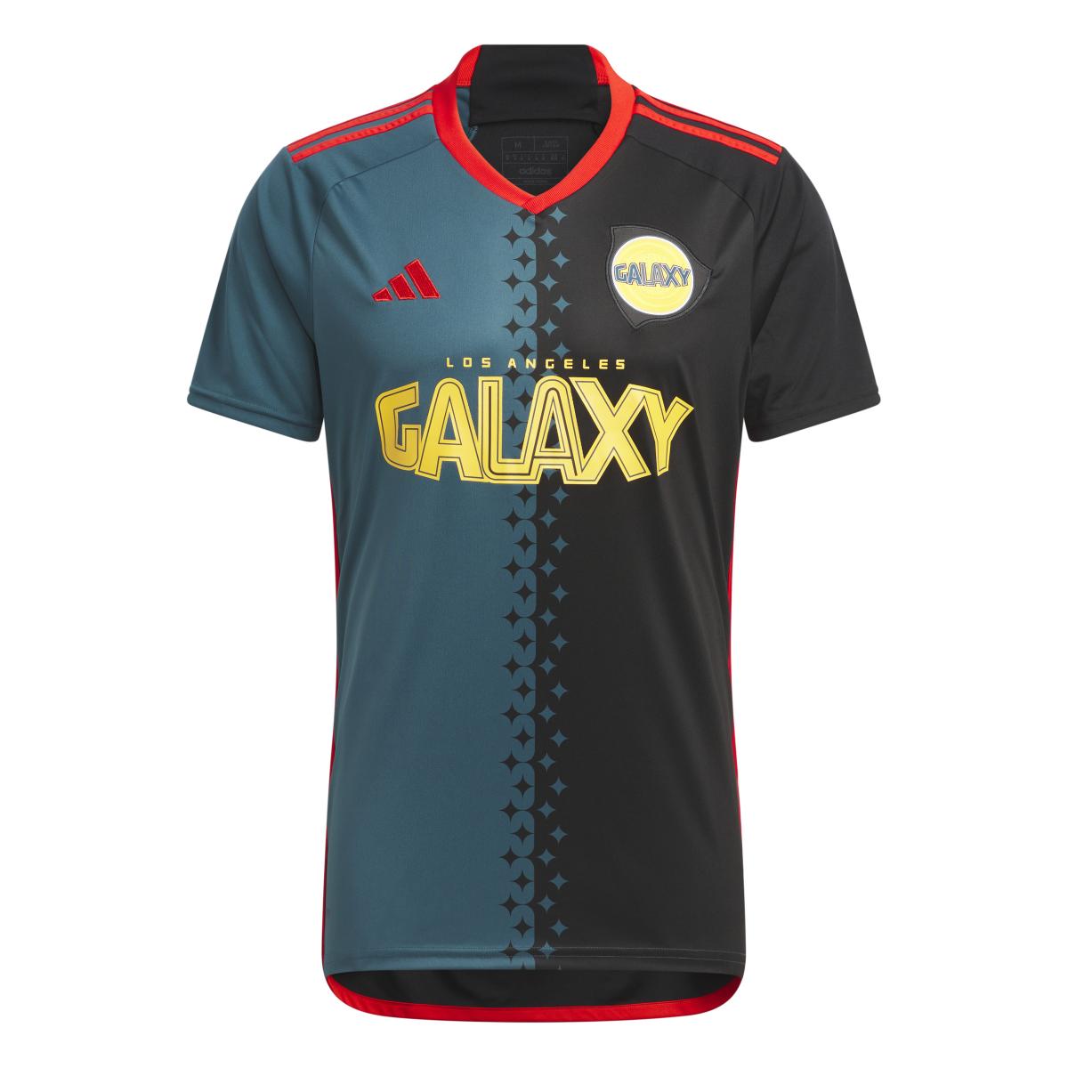 product/a/d/adidas_in4290_1_apparel_photography_front_view_white.jpg
