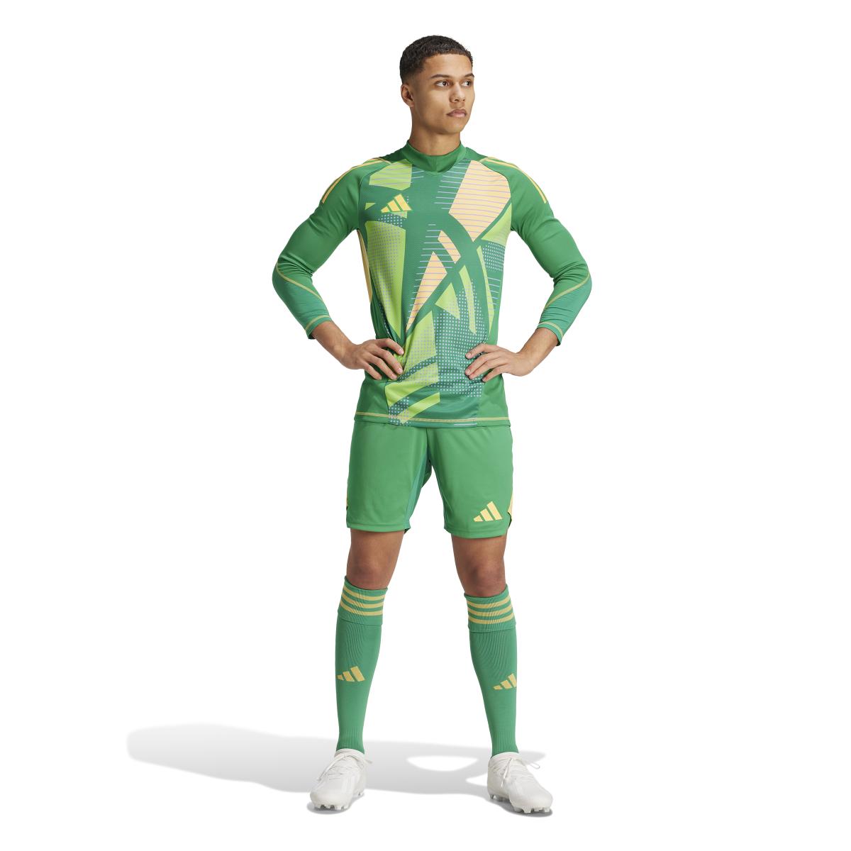 product/a/d/adidas_is5350_8_apparel_on_model_standard_outfit_view_white.jpg