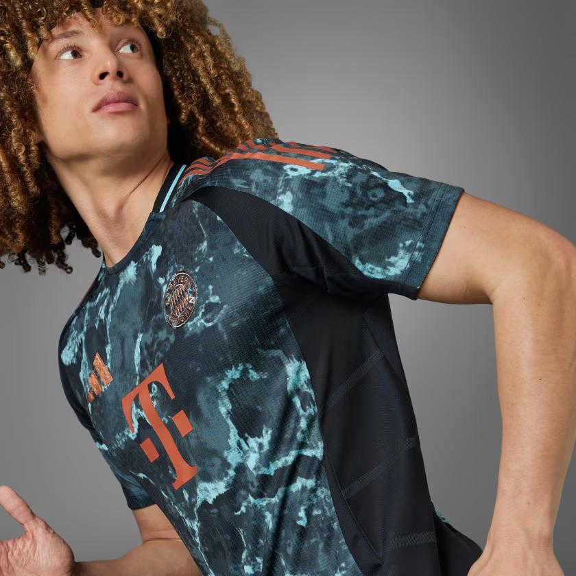 product/a/d/adidas_je8669_black_7.jpg