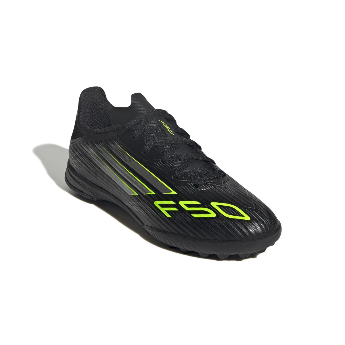 product/a/d/adidas_jh9999_5_footwear_photography_front_lateral_top_view_white-nw091625.jpg