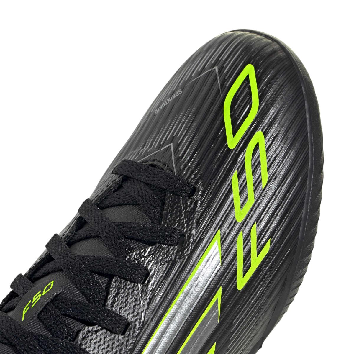 product/a/d/adidas_jh9999_8_footwear_photography_detail_view_2_white-nw091625.jpg