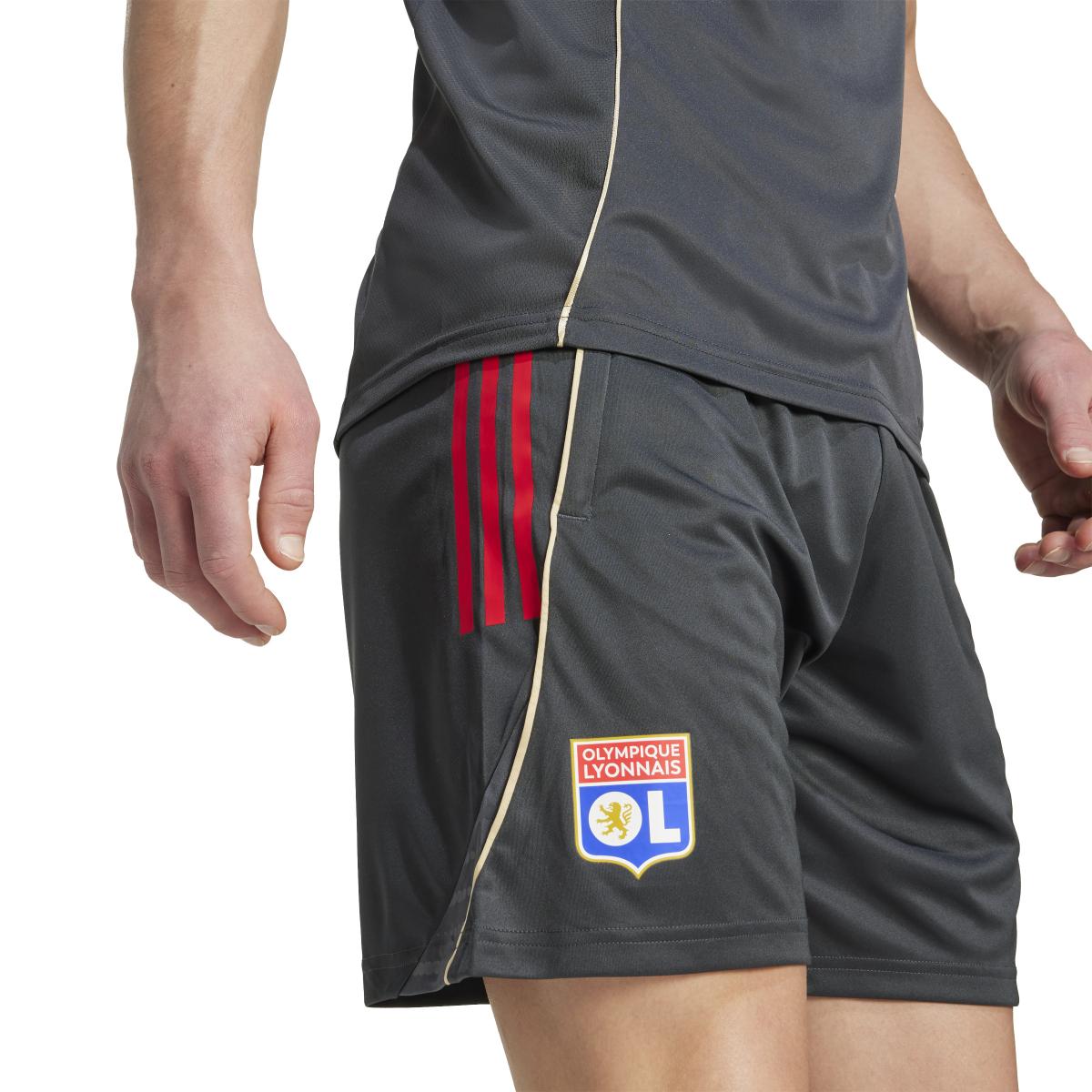 product/a/d/adidas_jl9410_6_apparel_on_model_detail_view_1_white.jpg