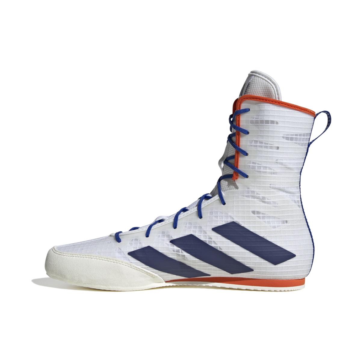 product/a/d/adidas_jp9847_5_footwear_photography_side_medial_center_view_white-nw091625.jpg