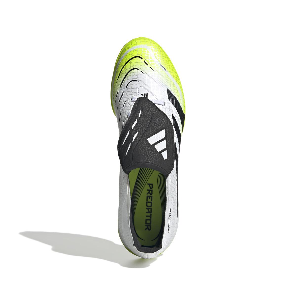 product/a/d/adidas_jq1072_2_footwear_photography_top_portrait_view_white.jpg