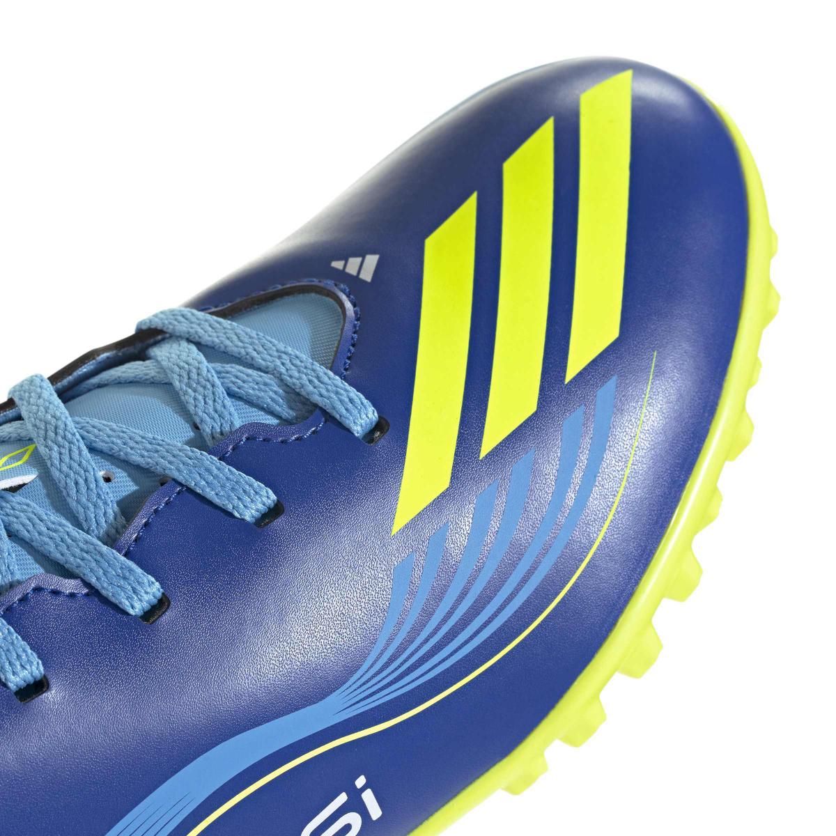 product/a/d/adidas_jq6614_8_footwear_photography_detail_view_2_white.jpg
