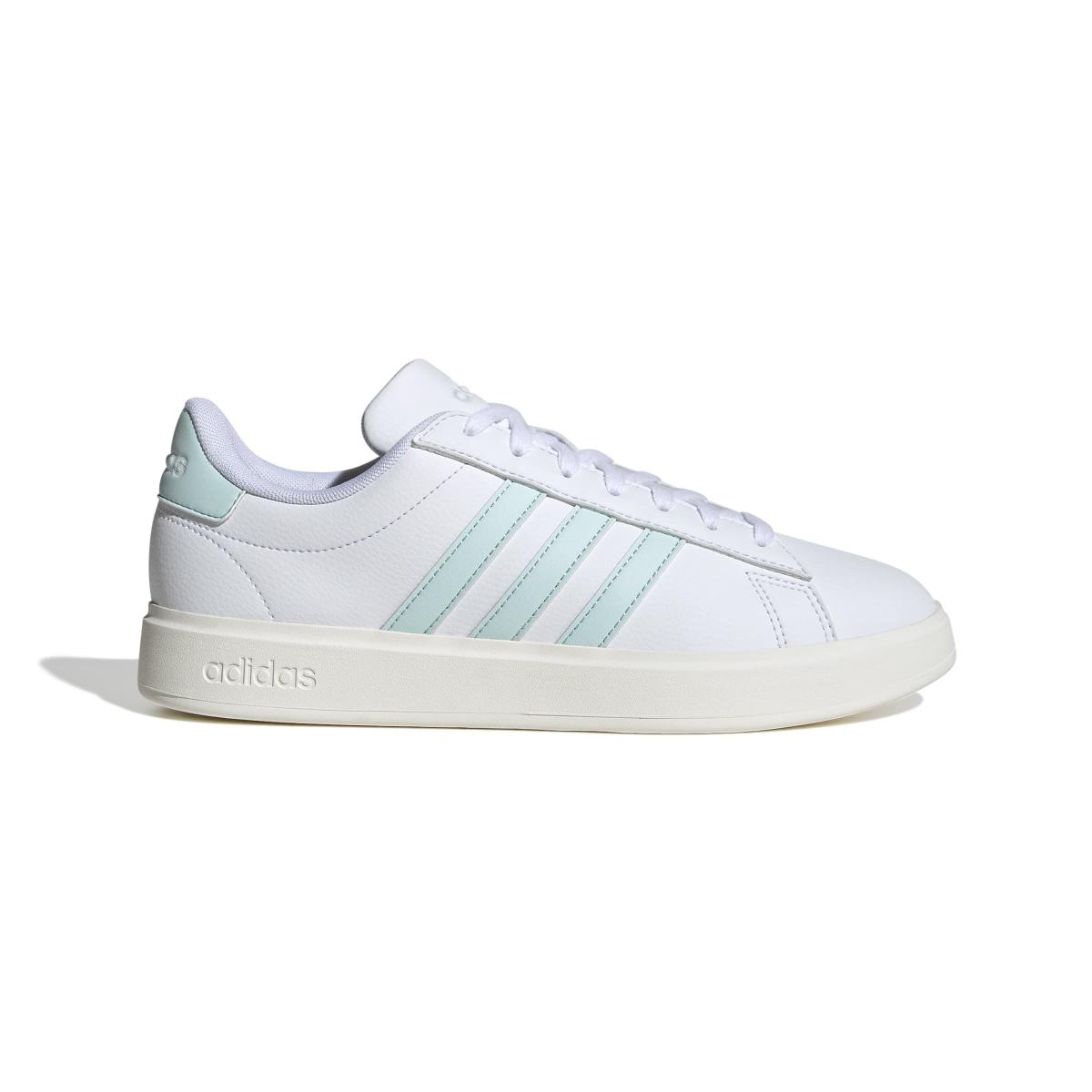 product/a/d/adidas_jr2227_1_footwear_photography_side_lateral_center_view_white-nw091625.jpg