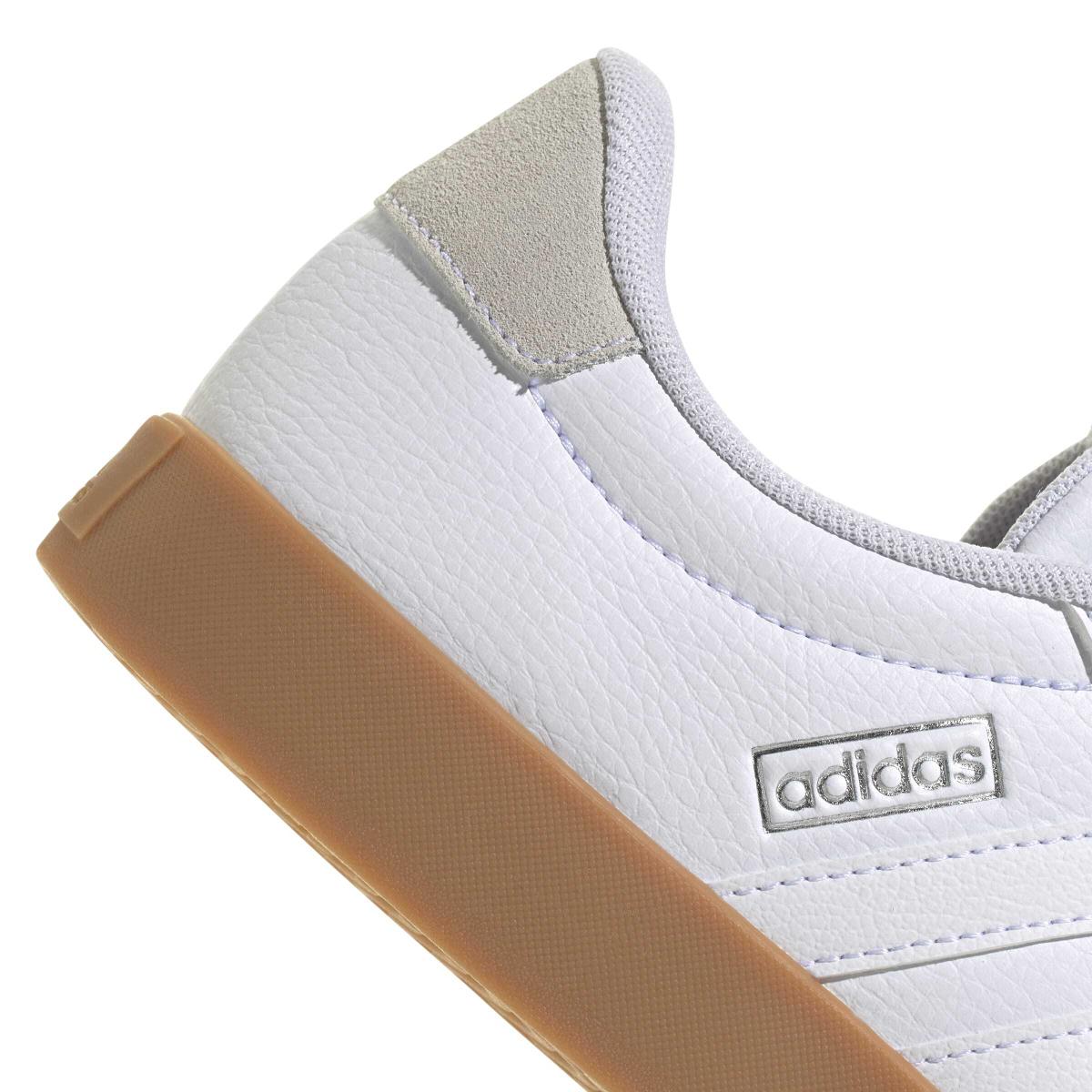product/a/d/adidas_jr8660_8_footwear_photography_detail_view_1_white-nw091725.jpg