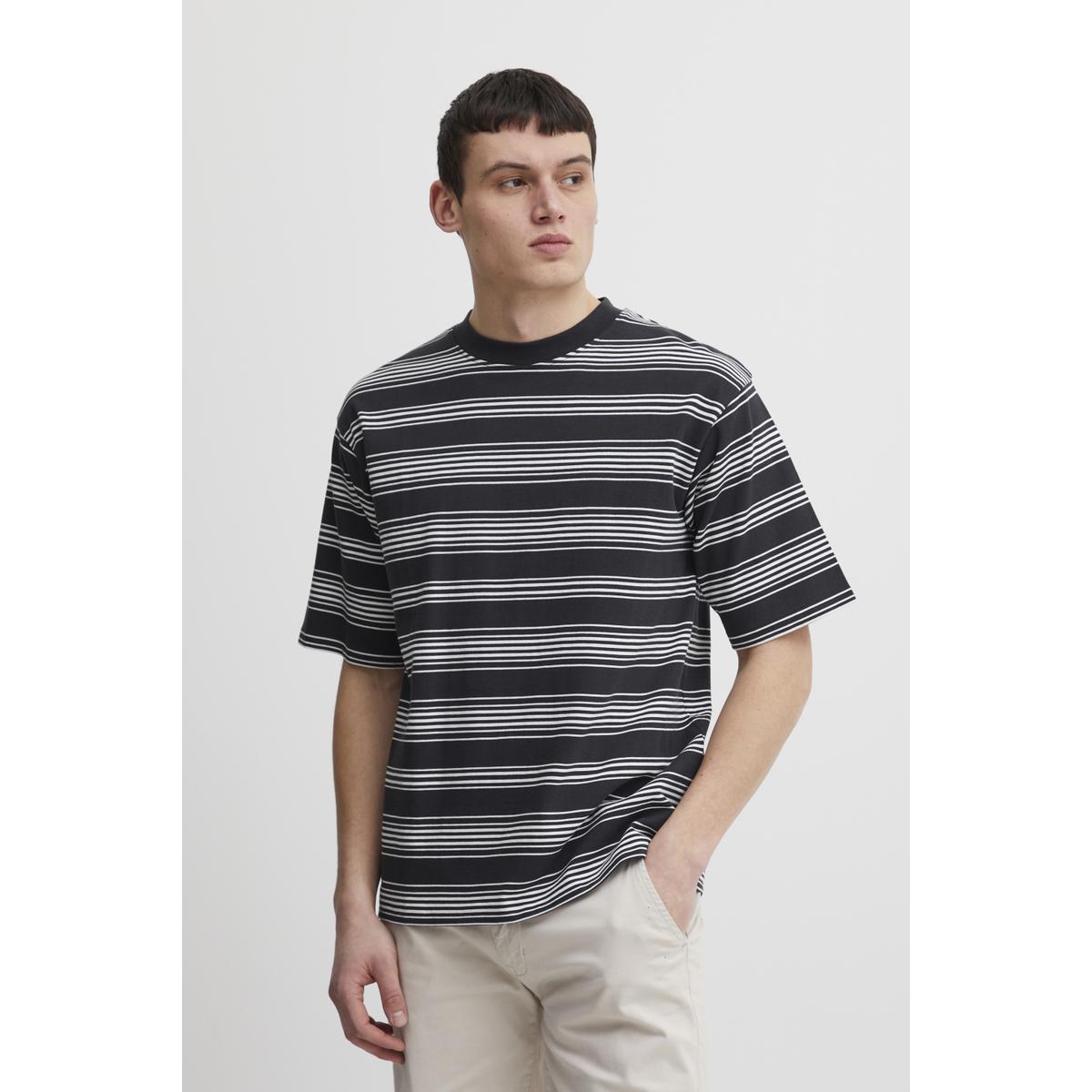 product/c/a/casual-friday_20504702-194013_4.jpg