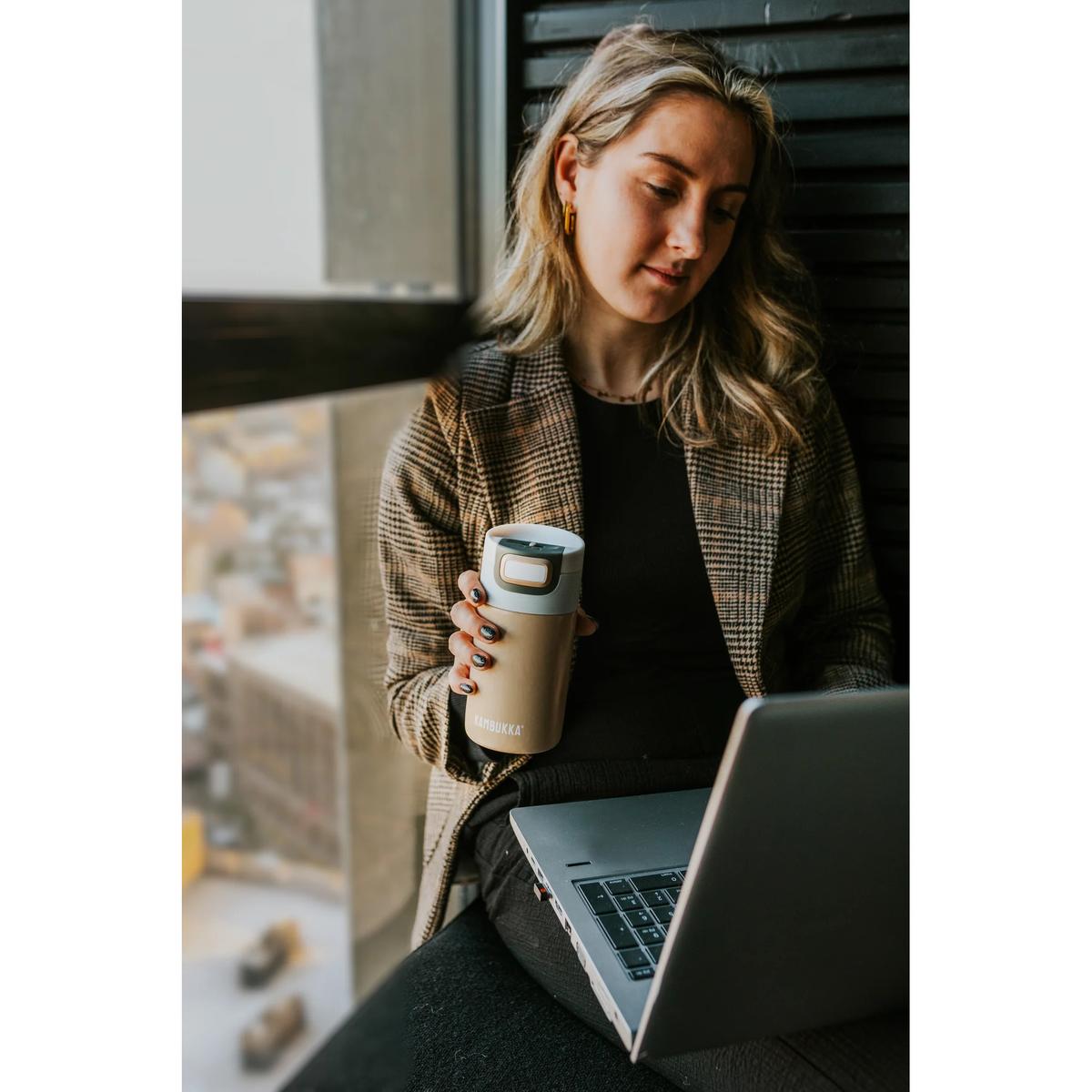 product/k/a/kambukka_11-01040_iced-latte_3.jpg