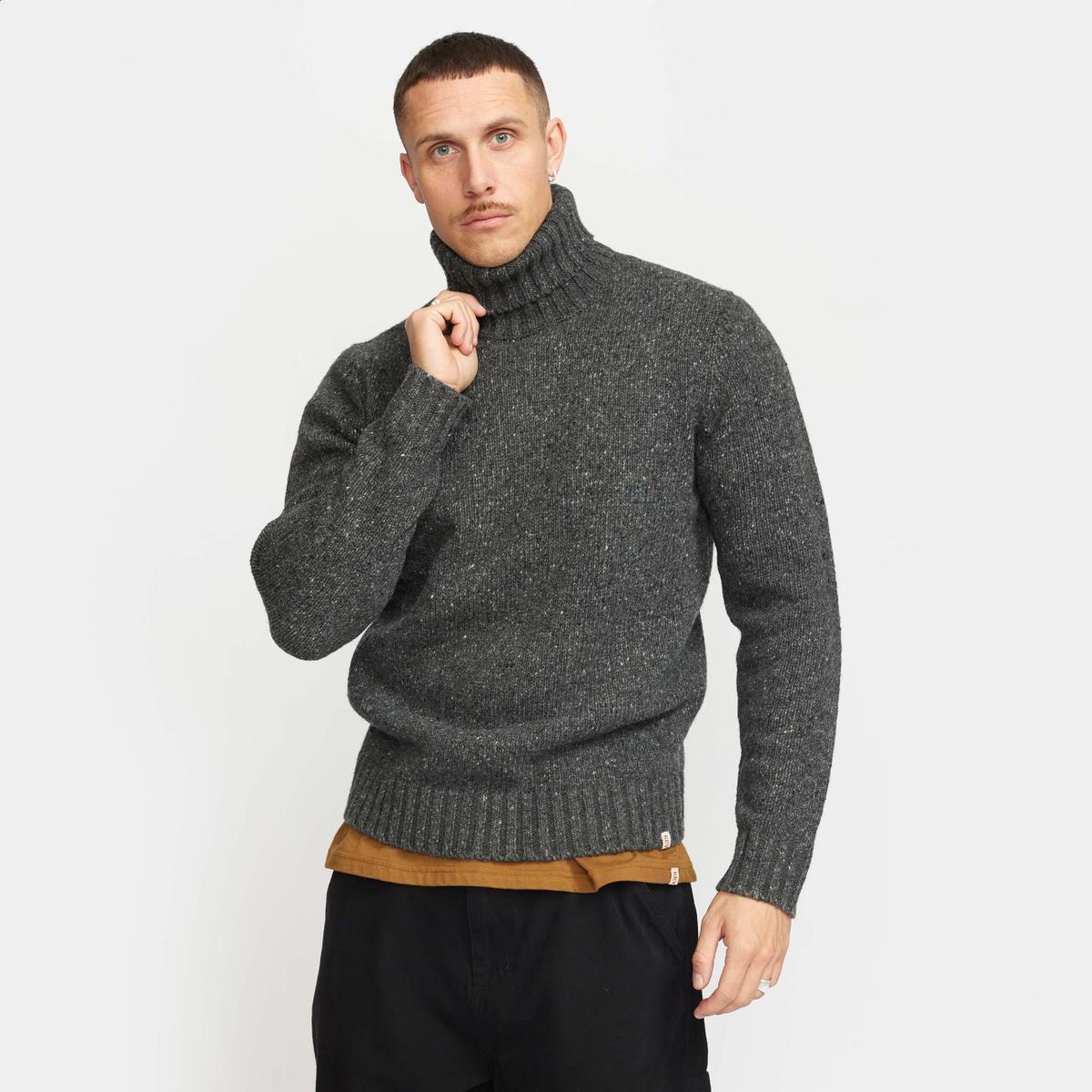 product/r/e/revolution_6568-black_black_4.jpg