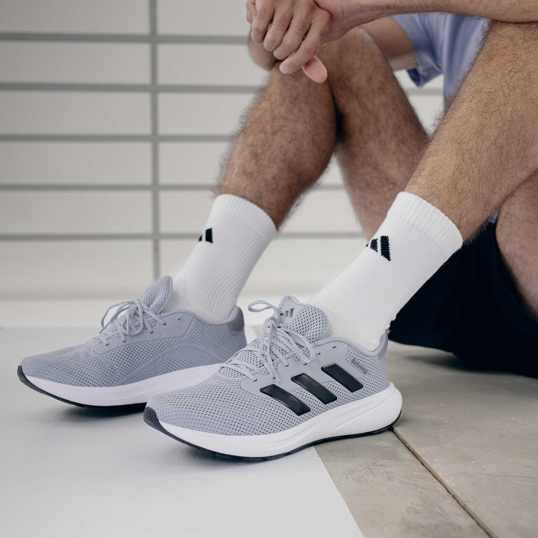 product/a/d/adidas_ih6102_16_footwear_photography_heromrktng_view_5-nw091625.jpg