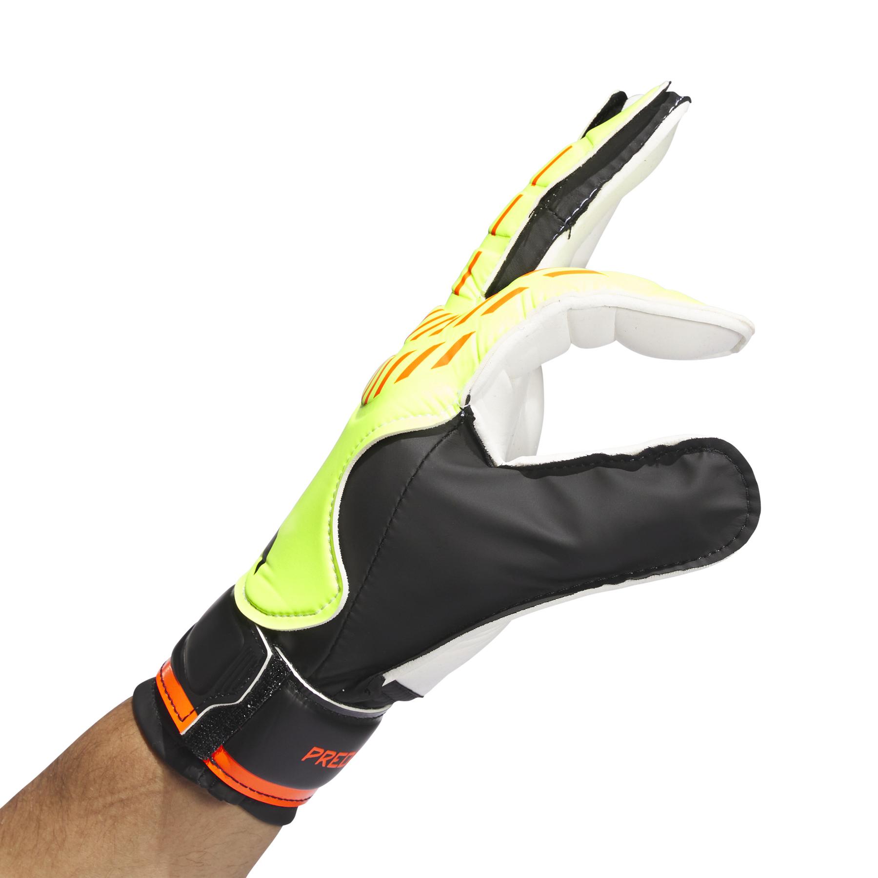 product/a/d/adidas_iq4026_3_hardware_on_model_detail_view_2_white.jpg