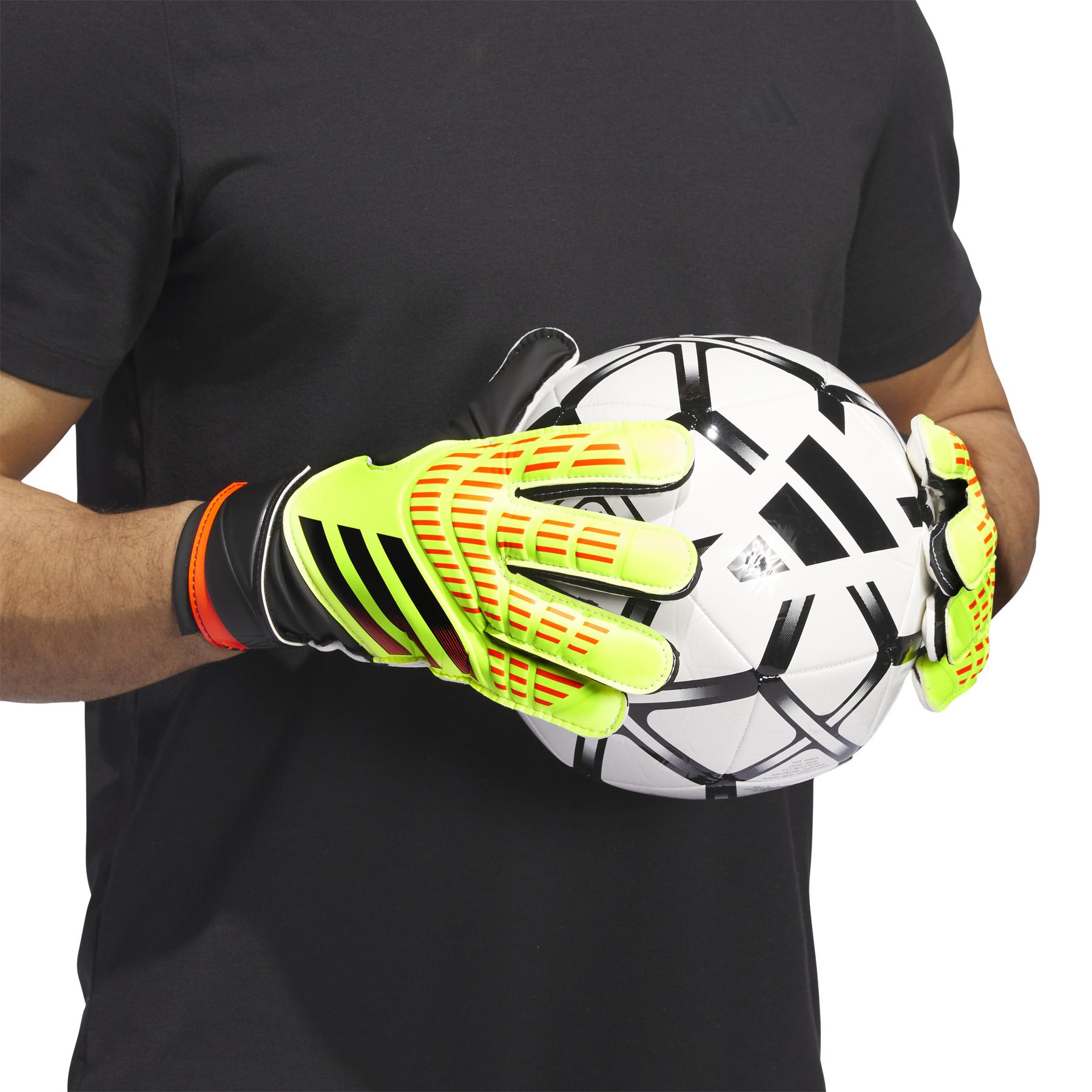 product/a/d/adidas_iq4026_4_hardware_on_model_detail_view_3_white.jpg