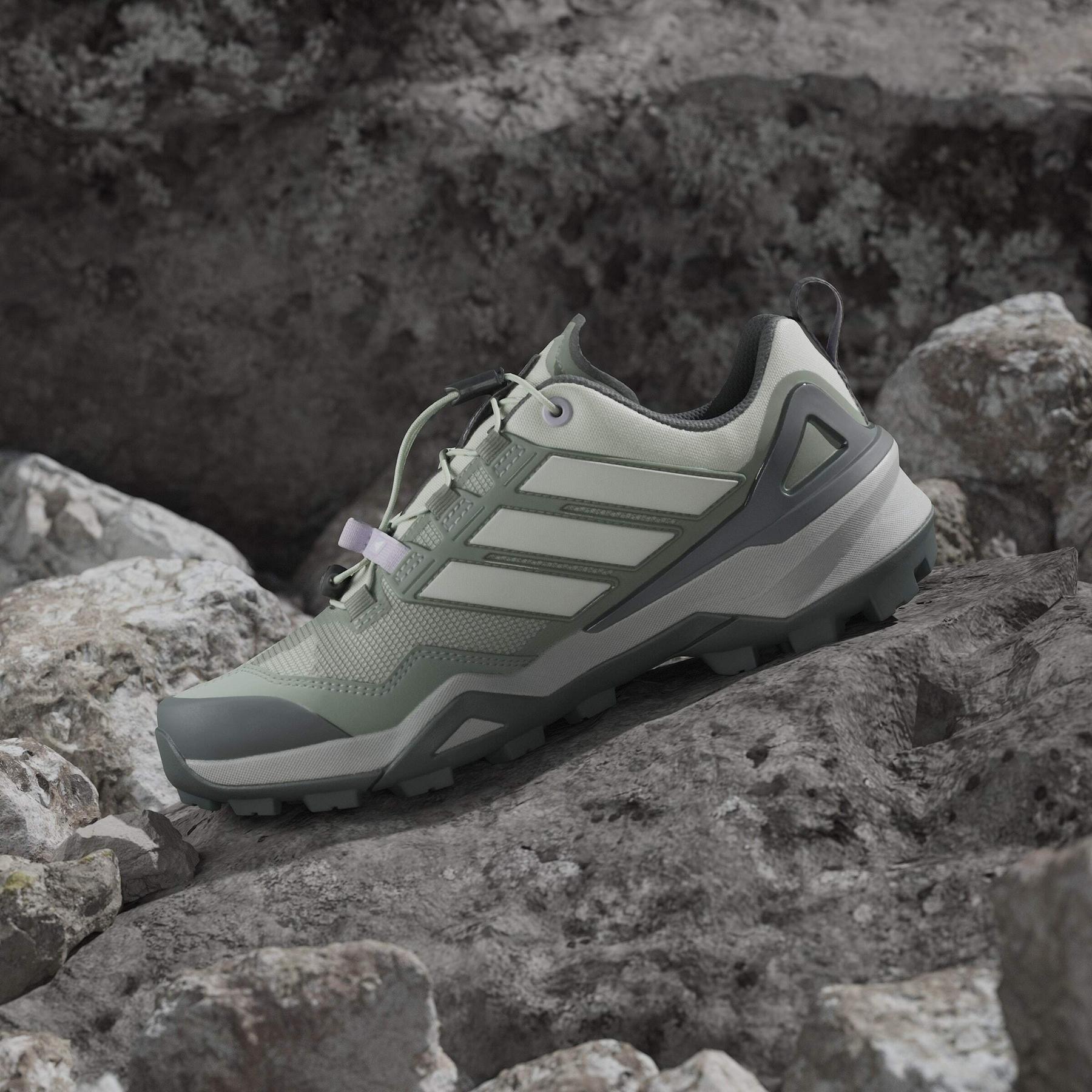 product/a/d/adidas_jh6389_20_footwear_photography_heromrktng_view_7-nw091625.jpg