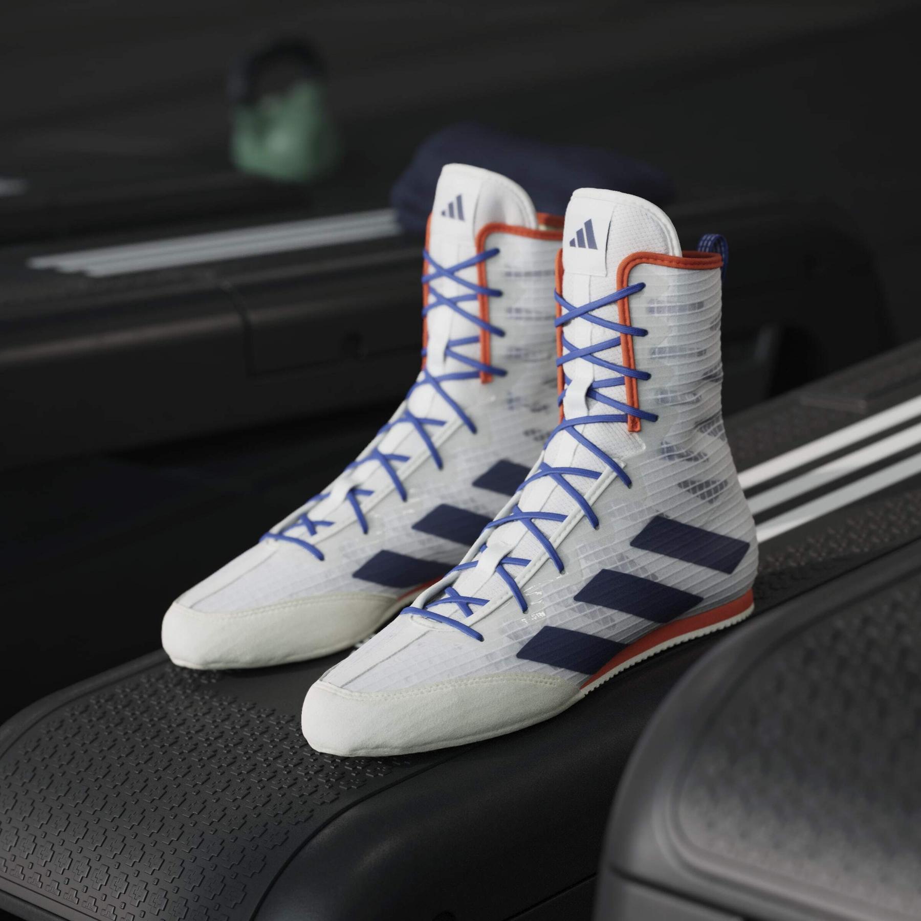 product/a/d/adidas_jp9847_17_footwear_photography_heromrktng_view_5-nw091625.jpg