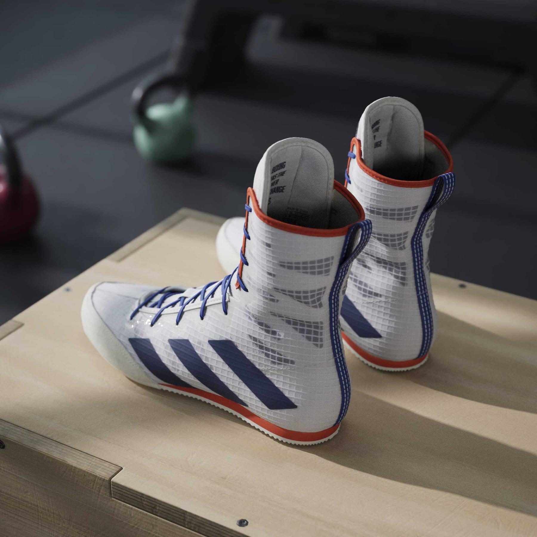 product/a/d/adidas_jp9847_18_footwear_photography_heromrktng_view_6-nw091625.jpg