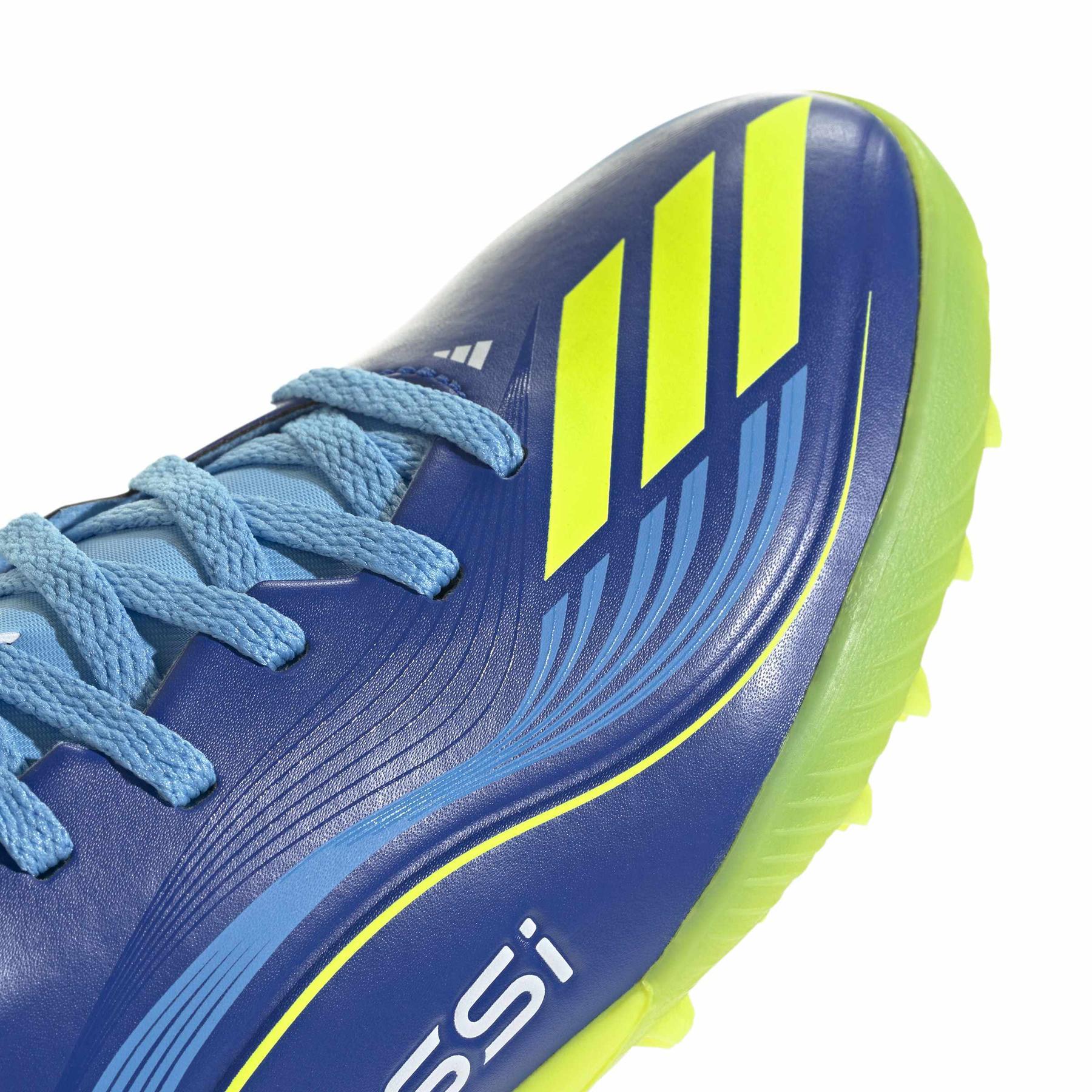 product/a/d/adidas_jr4426_8_footwear_photography_detail_view_2_white.jpg