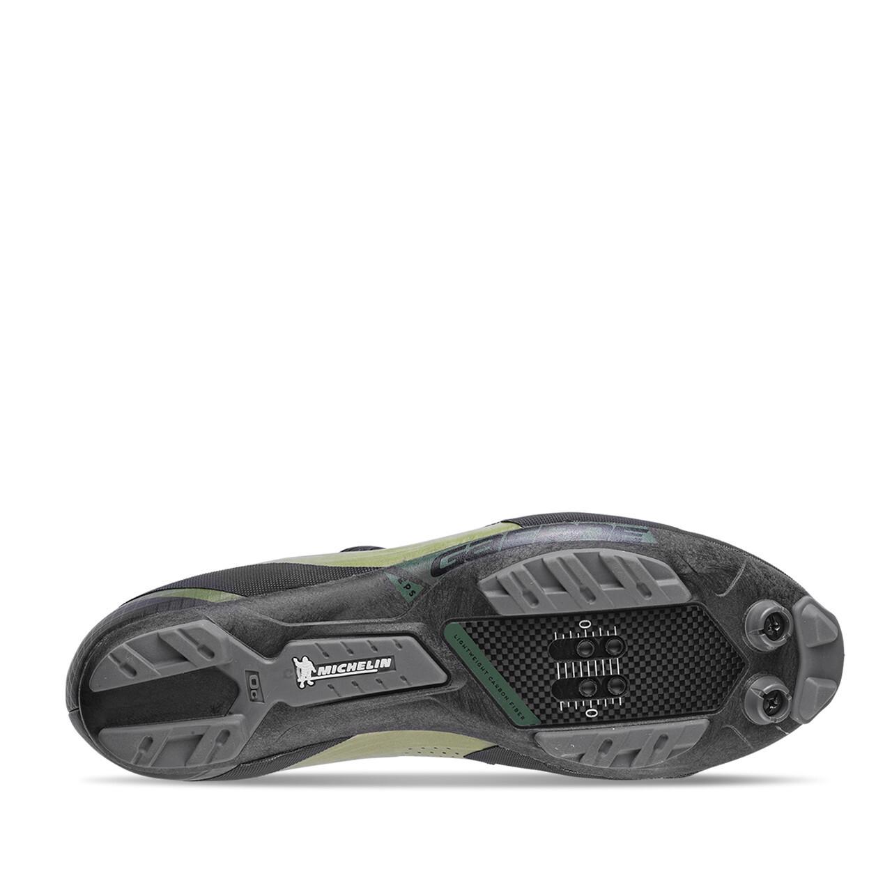 product/g/a/gaerne-3880-010-green-3.jpg