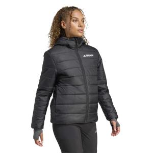 product/2/0/2025_09_adidas_kb2169_4_apparel_on_model_walking_view_white.jpg