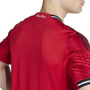 product/a/d/adidas_ji7429_6_apparel_on_model_detail_view_1_white.jpg