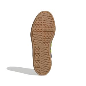 product/a/d/adidas_jq5635_4_footwear_photography_bottom_view_white-nw091625.jpg