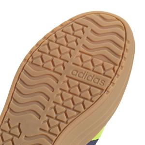 product/a/d/adidas_jq5635_9_footwear_photography_detail_view_2_white-nw091625.jpg