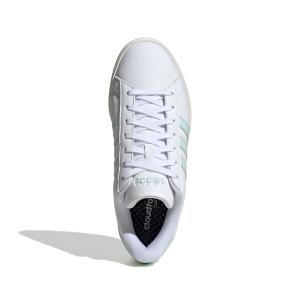 product/a/d/adidas_jr2227_3_footwear_photography_top_portrait_view_white-nw091625.jpg