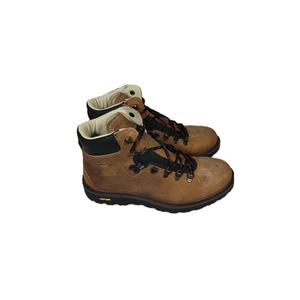 ch00013-work-shoes-altex-alaska-loading