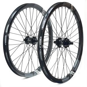 excwhee331-pair-of-wheels-excess-exe-3-iso-cruiser-black-grey-24-x1-50-1-75