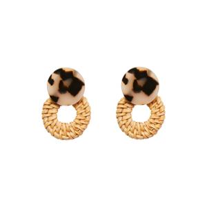 17135699-4150859-earrings-woman-pieces-bree-white-smoke-nature-one-size