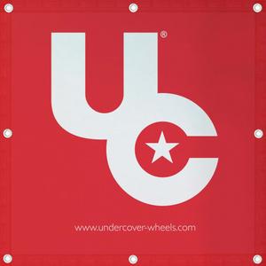 200547-banner-undercover-uc-red-white-100x100-cm